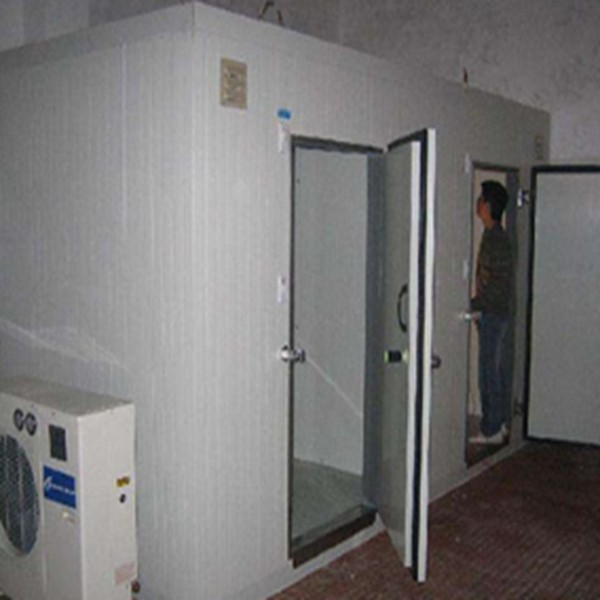 修理冷藏库